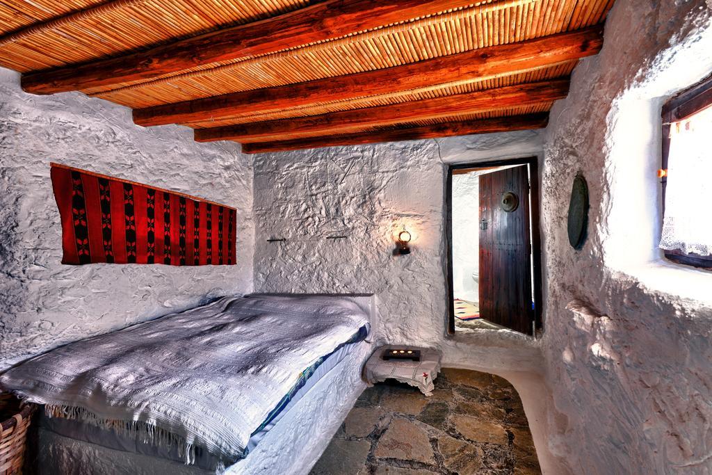 Aparthotel Aspros Potamos Makrýgialos Habitación foto