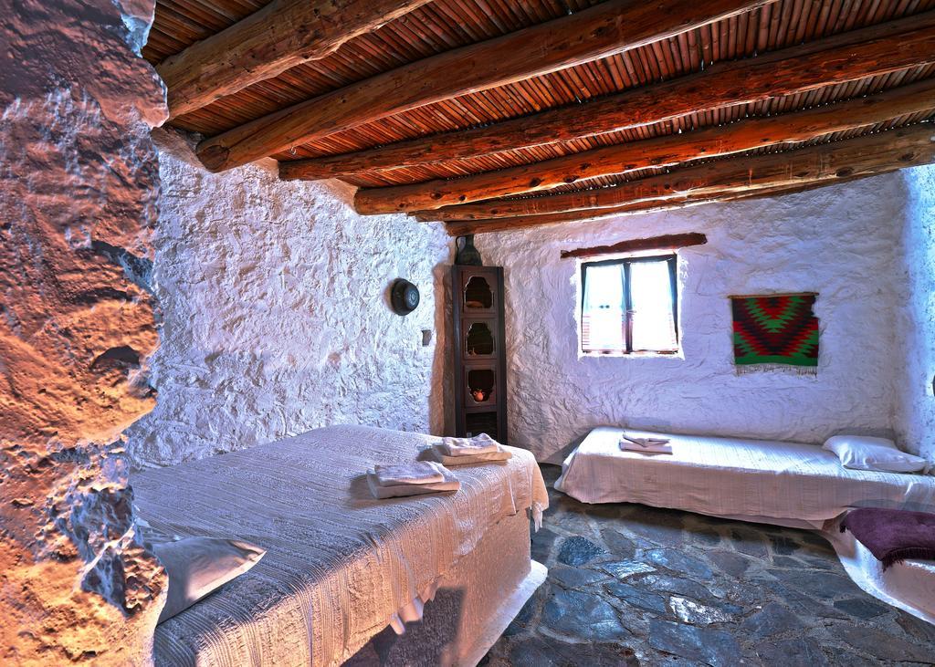 Aparthotel Aspros Potamos Makrýgialos Habitación foto
