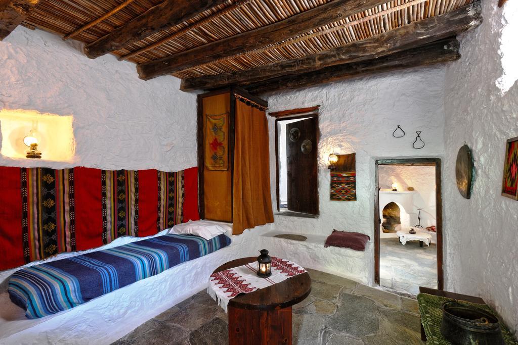 Aparthotel Aspros Potamos Makrýgialos Habitación foto